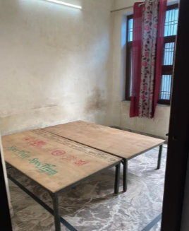 2 BHK Flat Available For Rent At Mansarovar Without Brokerage