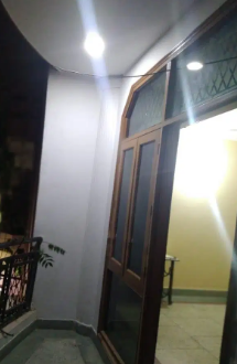 One Room Set Available For Rent At Mehrauli Without Brokerage